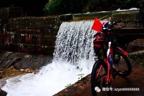 西藏藏露唐卡给您解读：唐卡如何制作？