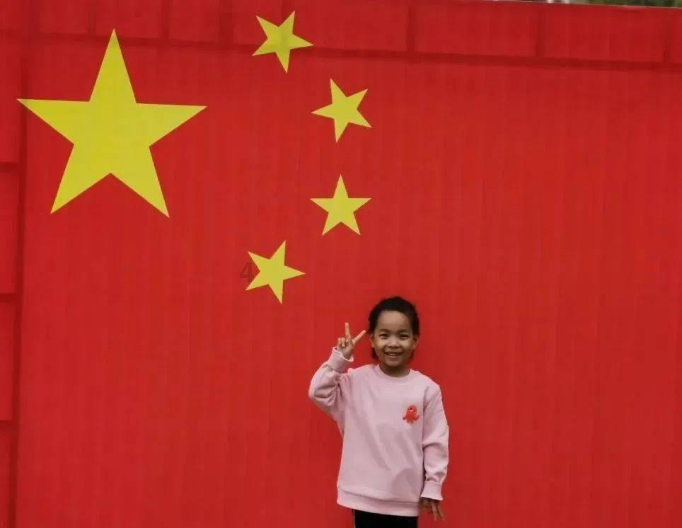 秋冬黑白配街拍很火热,怎样把黑白配弄得更好?-天涯问答交流平台